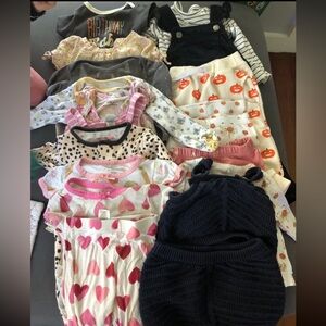 Over 10 outfits 6-12 month